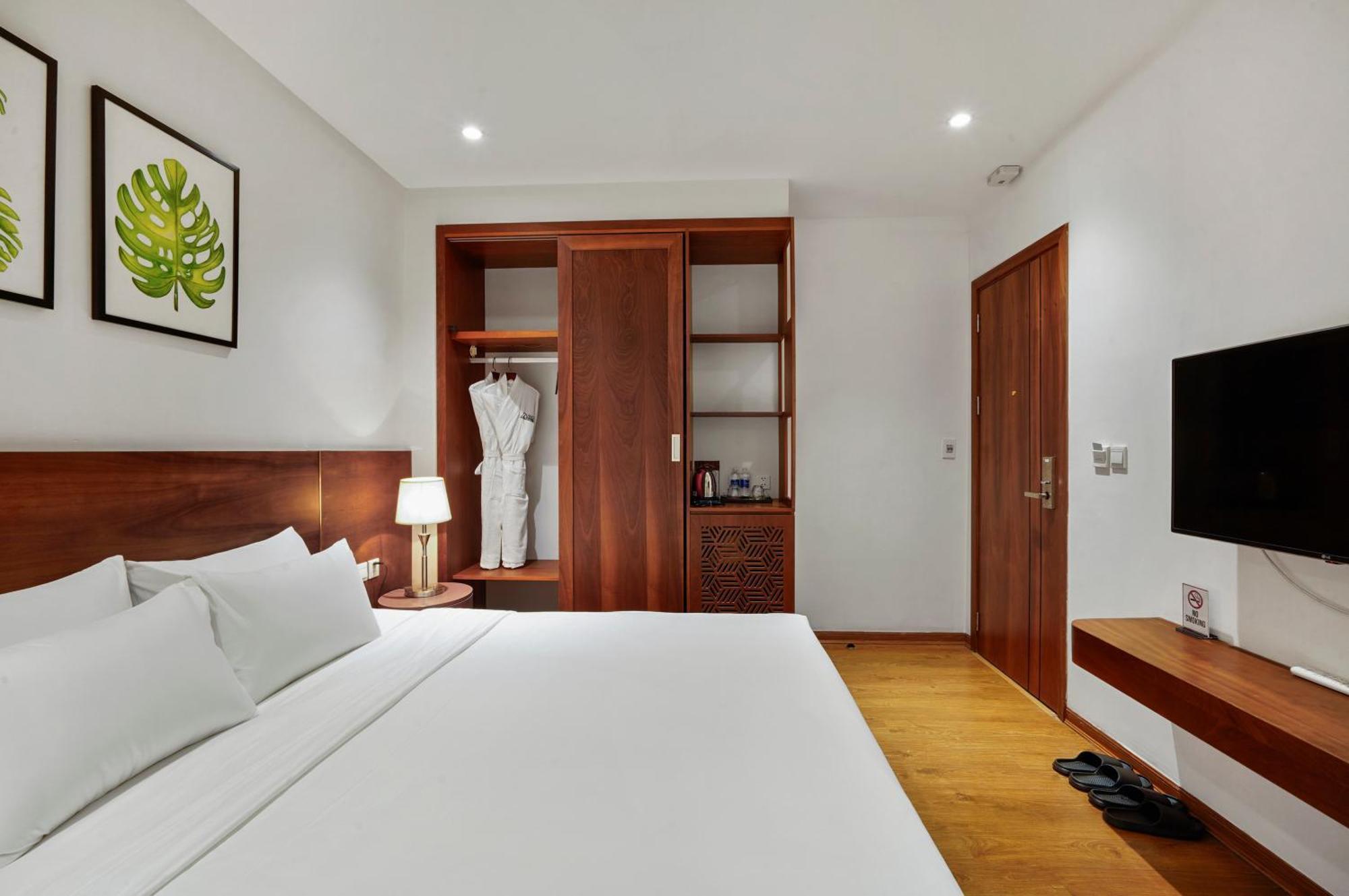22Land Classic Suites Hanoi Room photo